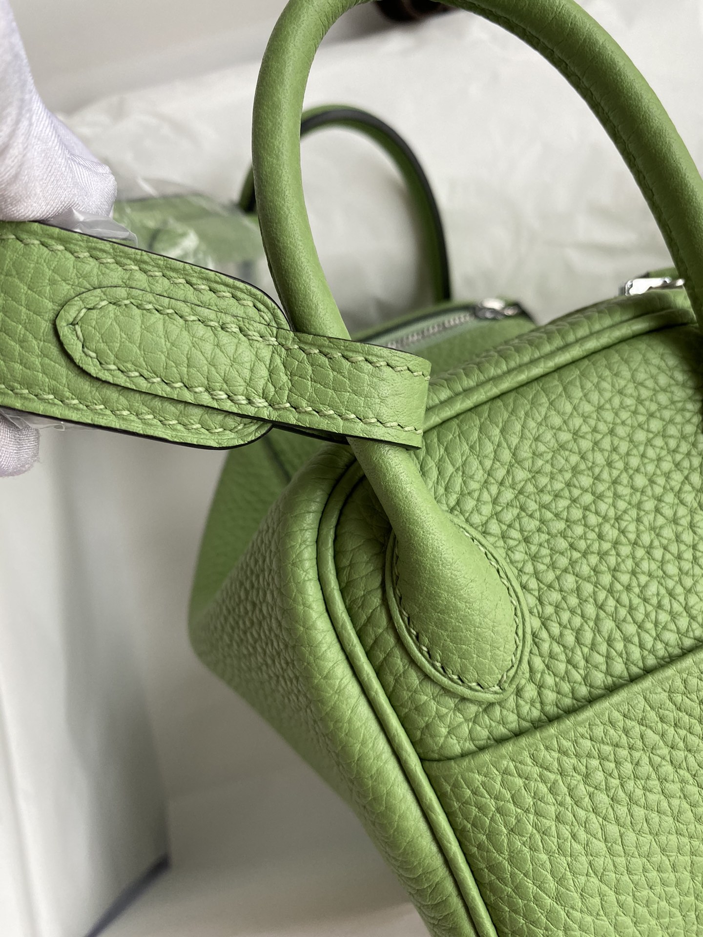 Hermes Mini Lindy 19cm Handbag Shoulder Bag In Green Kiwi Clemence Leather